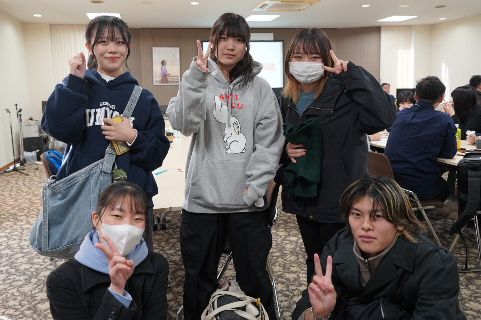 cropped-araiseminar1.jpg